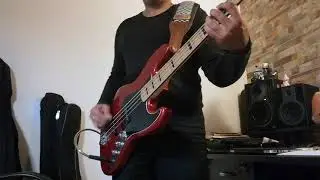 Everybody wants to rule the world (bass cover)