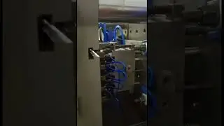 4 piece bend mould with Auto Runner