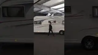 L&auml;ngster Wohnwagen der Welt: Kabe 1000 TDL Hacienda 12m lang! #shorts