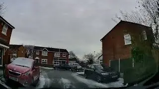 Didn't Check Their Mirrors and just sits in the middle of the road YOBBO