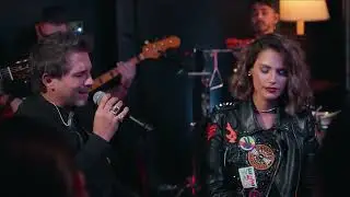 LAURA CHIMARAS ft. ENDER THOMAS Catadora de Besos (Extra&iacute;do de: 6 Poemas de Amor y Vida)