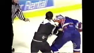 Scott Walker Vs. Jason Arnott Apr. 22nd, 1995