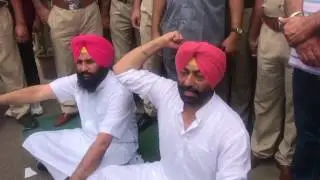 AAP members raised anti government slogans