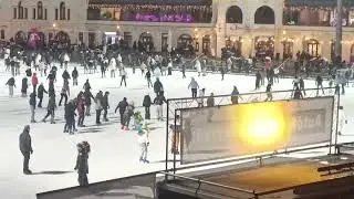 Magical Budapest Ice Skating ⛸️ | Festive Evening at City Park Rink & Christmas Fair (4K)