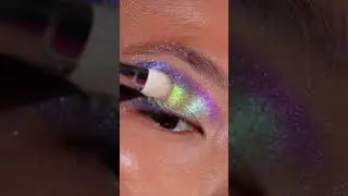 We can't get enough of this look by @tesschung using our Chrome Liquid Shadows! 🤩✨