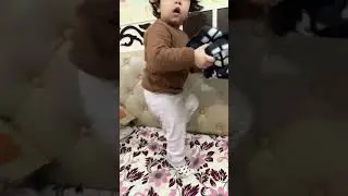 baby is live shorts#shorts #cutebaby #cutedance #cute #baby