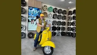 Yellow Vespa (Me & AI)