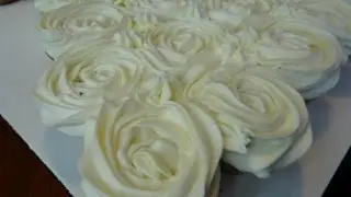 Wedding Cake Cupcakes with Buttercream Frosting