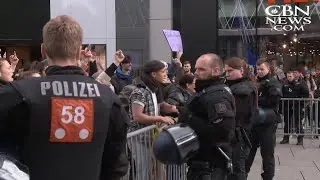 30 Years after the Fall of the Berlin Wall, Some Germans Want a New Wall