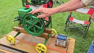 John Deere Start-up Hit & Miss Tabletop engine