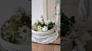 DIY Osterdeko mit Moos  🌿  Fr&uuml;hlingshaftes Ostertablett in wei&szlig; und gr&uuml;n dekoriert - Springdecor