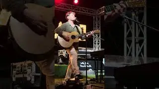In A Heartbeat by Ryan McMullan Live in Doha @ryanmcmullanmusic #livemusic 