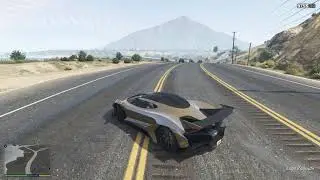 Franklin Drove a Gold Car in LOS SANTOS GTA5