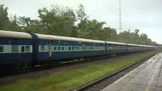KYN WDG3A Screams blasts with Mangalore JN-Mumbai CST SF!