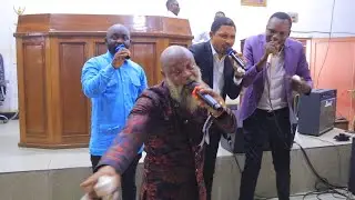 pasteur Étienne Lwaba Le Dieu de la Bible agit encore,Chantre Benjamin Kayombo