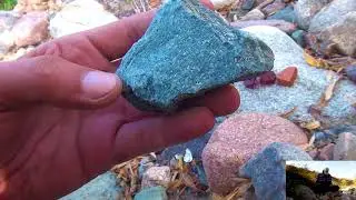 Фиолетовый сапфир  Платина и медь  Violet sapphire  Platinum and copper 1