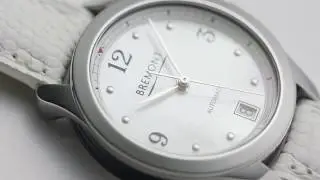 A detailed look at the Bremont SOLO-34 AJ Mother of Pearl
