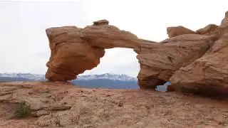 Tukuhnikivista Arch/Moab Rim Arch