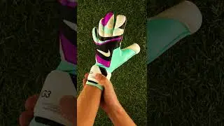 Gloveopening: Nike Vapor Grip3  #goalkeeper #keepersport #nike #nikegloves #goalkeepergloves