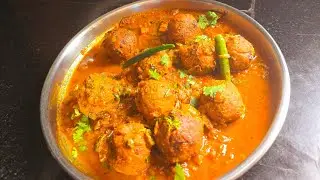 इस तरीके से कच्चे केले का कोफ्ता बनाएंगे तो अंगुलियां  चाट चाट कर खाएंगे। Delicious Kela kofta