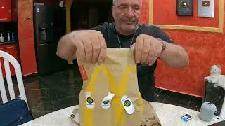 MANCARE DE BOGATI TINERI