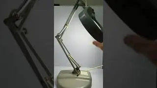LUXO Magnifier Industrial Articulating Desk Lamp Spring Loaded Magnifying
