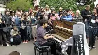 Jamie Cullum in montmartre 26/06/13 Play me i'm yours part 4