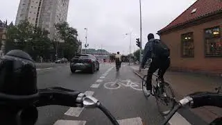 Autumn Drizzle: Cozy Bike Ride through Copenhagen's Cloudy Morning