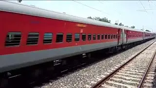 Late running 12474 Sarvodaya Express and on time 22656 Hazrat Nizamuddin-Ernakulam Weekly SF Express