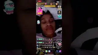 Queen Opp Gets Head On Live.