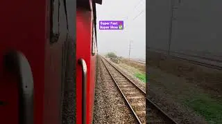 Super Fast ❌ Super Slow ✅ Train 12582 NDLS to BSBS (BNRS) #trainjourney #slowtravel #superfast