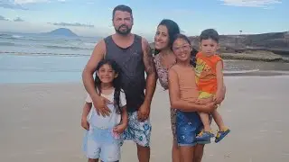  Meus cachorrinhos nasceram e no dia seguinte eu foi pra praia tão vem comigo