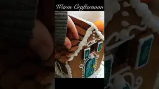 100 Gingerbread Roof Tiles #gingerbreadprojects #gingerbreadhouse #gingerbread #christmascrafts