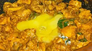 Lazy Chicken Egg Roast: Dump Spices, Crack Egg for Juicy Bachelor Magic #food #shorts #chickenrecipe