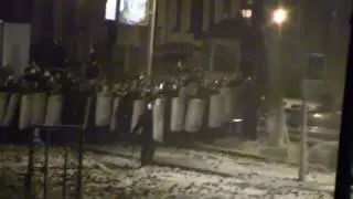 ukraine riots update wtf riot police throw back molotov cocktail hitting protesters