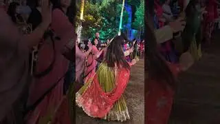 Kone kapda matching karva che #aartirajput #garba #navratri #garbalook #ahmedabad