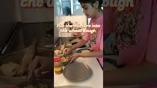 Explore the Flavours of India with Shreyanshi's Traditional Aloo Paratha Recipe! 🇮🇳😋