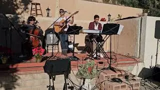 A Thousand Years, Luna Boys, Cello: Titus, Guitat: Ezekiel; Piano: Jacob