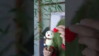 how to create an adorable Christmas bouquet☃️🔔🌸  #floraldesign #florist #diyflowers #makingbouquet