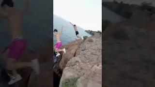 Cliff diving at the beach #fpv #drone #avata #beach h