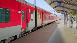 12628 Karnataka ExpTrain No. 12628 Karnataka Express. (New Delhi to KSR Bengaluru)