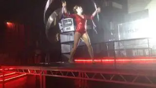 Funktion Hull Multiple Hula Hoop cabaret Act