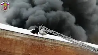 Fire breaks out in warehouse in central Moscow