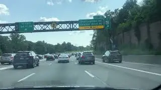 Traffic on The I-495 Long Island Expressway Westbound