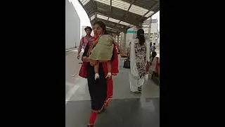 Aqua line Metro Noida Sector 51 Change For Blue line Noida Sector 52 Blue line Metro And Rithala