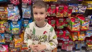 Шопінг Смаколиків 🍬 Купуємо солодощі та різну цікаву солодку воду.