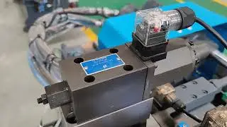 Highshine HS-90 90Ton Servo Injection Molding Machine 2 Sets 90Ton machine can be loaded into 20GP