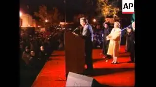 USA: MISSOURI: FINAL BOB DOLE RALLY PRIOR TO PRESIDENTIAL ELECTIONS