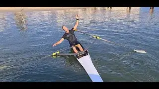Single scull capsize recovery