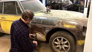 Stripping the paint on my 74 MGBGT before I start metal work